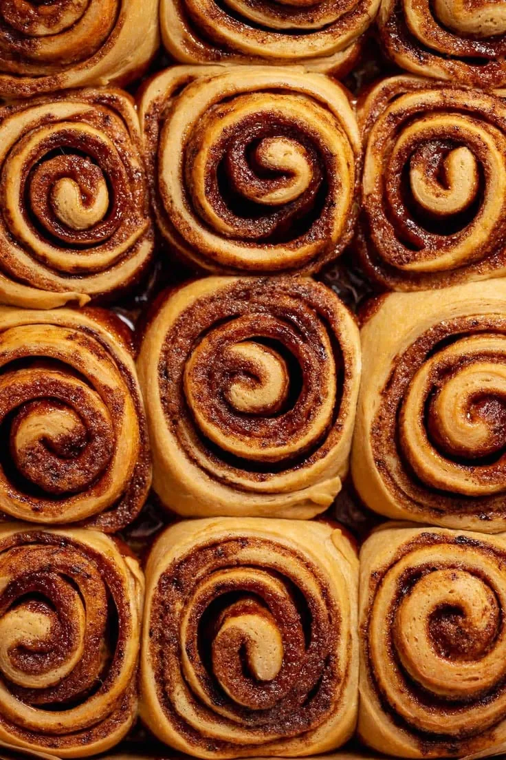 Tray of gooey cinnamon rolls